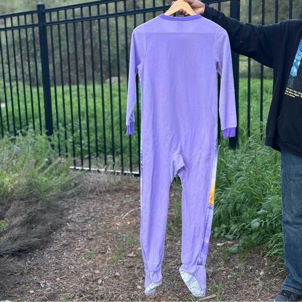 Girls Disney Princess Pajamas 10/12 - Picture 2 of 3